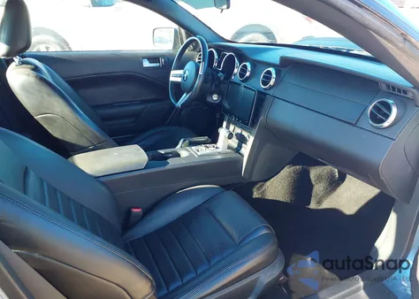 2006 Ford Mustang Gt z USA, uszkodzony, nr VIN 1ZVFT82H965207255